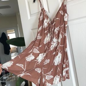 Tobi Pants - floral romper Tobi Pants - floral romper